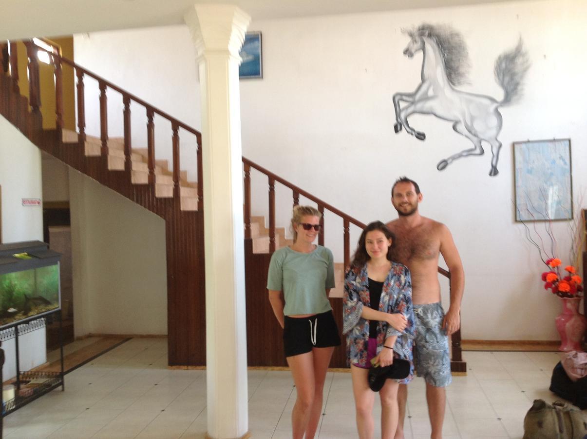 Ninnada Beach Hotel Marawila Exterior foto