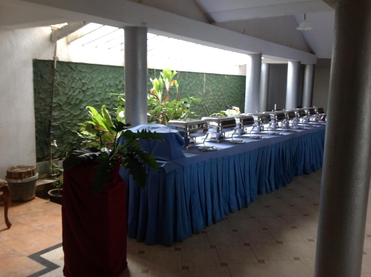 Ninnada Beach Hotel Marawila Exterior foto