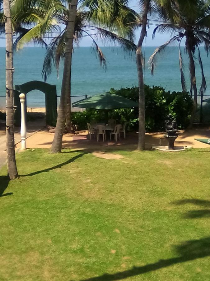 Ninnada Beach Hotel Marawila Zimmer foto
