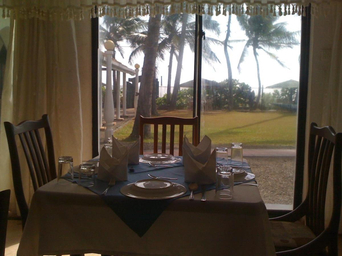 Ninnada Beach Hotel Marawila Zimmer foto